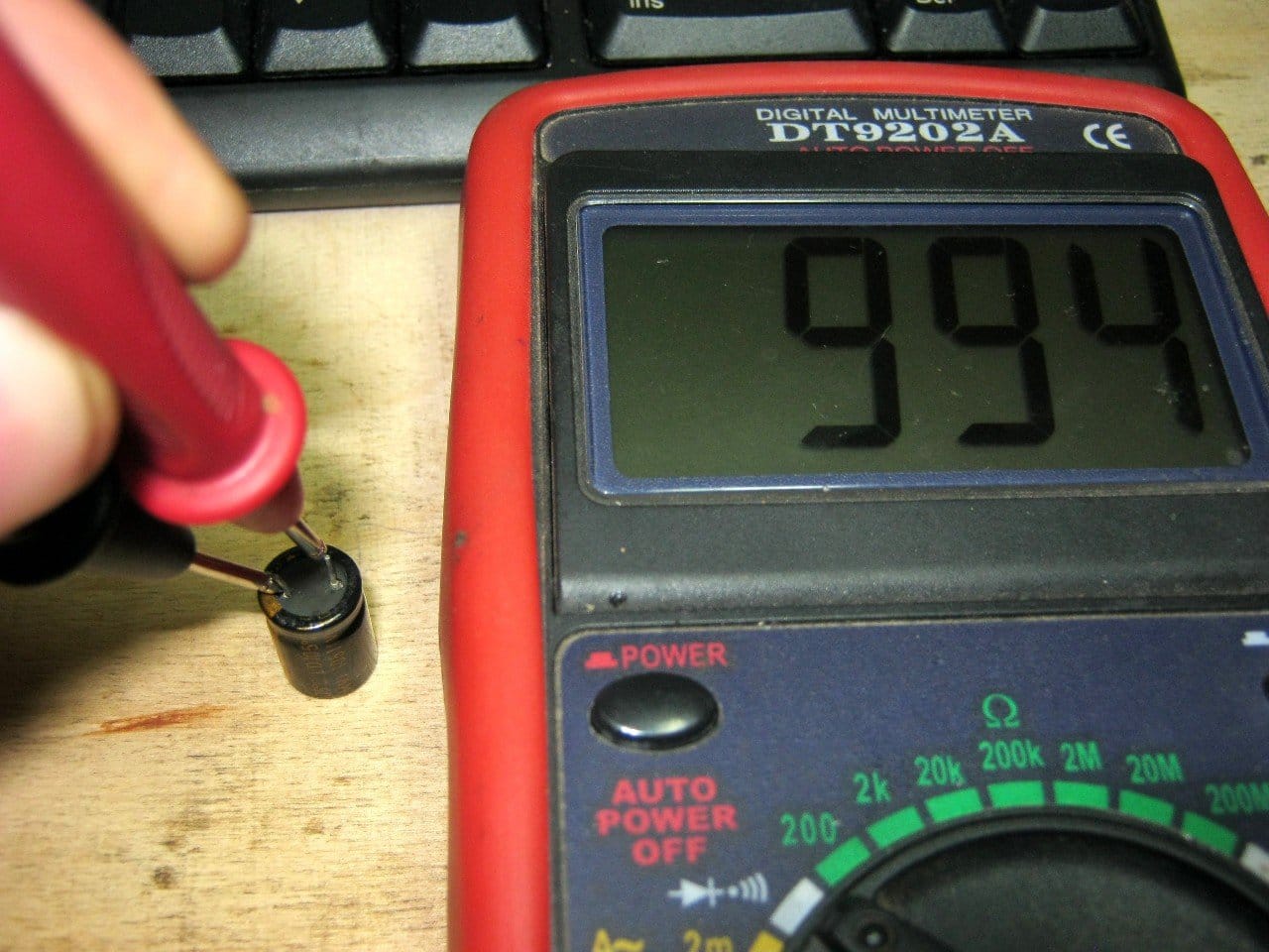 проверка исправности конденсатора мультимером